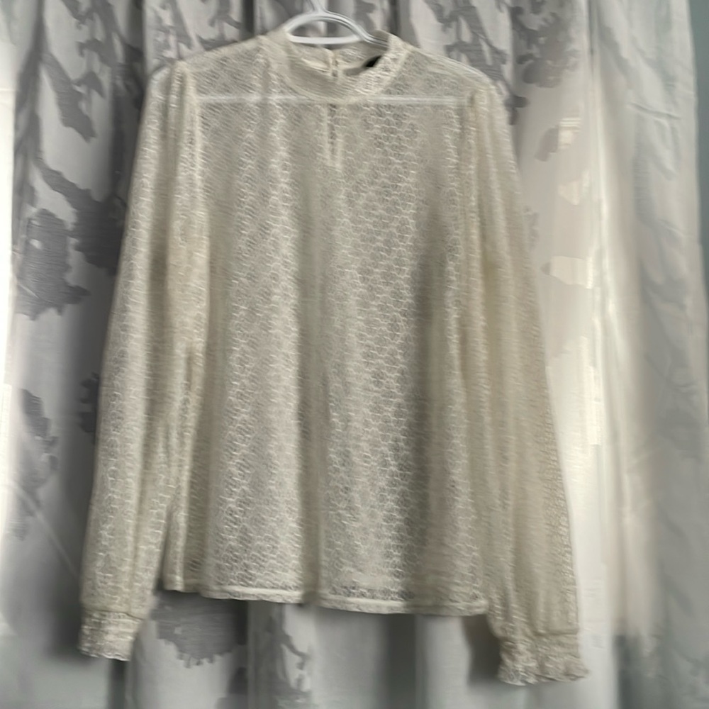 RW&CO. Ivory Lace Long Sleeve Blouse
